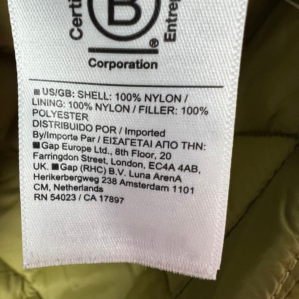 Athleta Quilted Vest in Olive Green - Picture 5 of 8